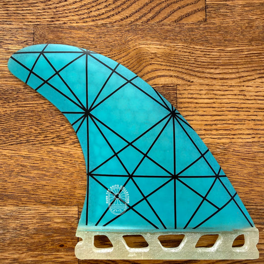 BTS Collection Future Aqua Line Thruster Fin – Med OR Large