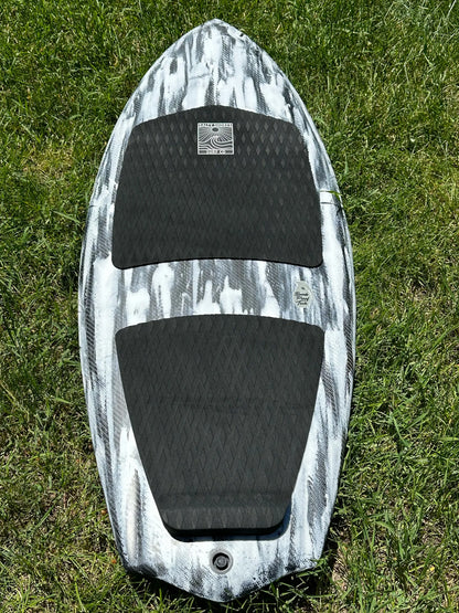 Fast & Loose Wake Surfboard – Carbon Fiber BPT ™️ 2024